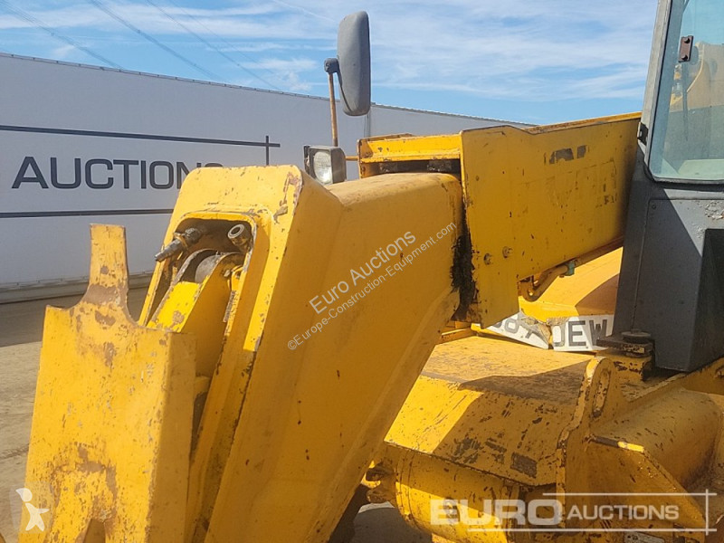 Teleskopický vozík JCB 525-67
