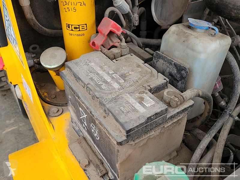 Teleskopický vozík JCB 520-40