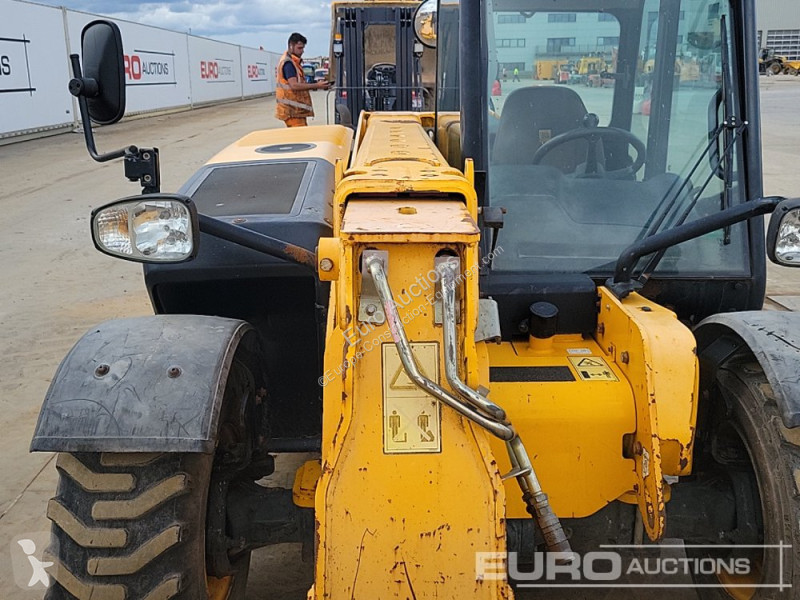 Teleskopický vozík JCB 525-60 Hi Viz