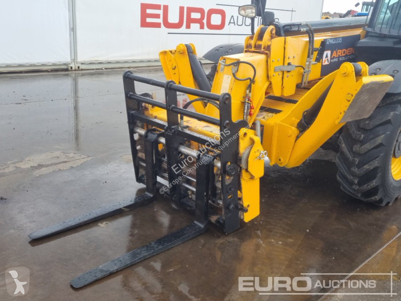 Încărcător telescopic JCB 535-125 Hi Viz