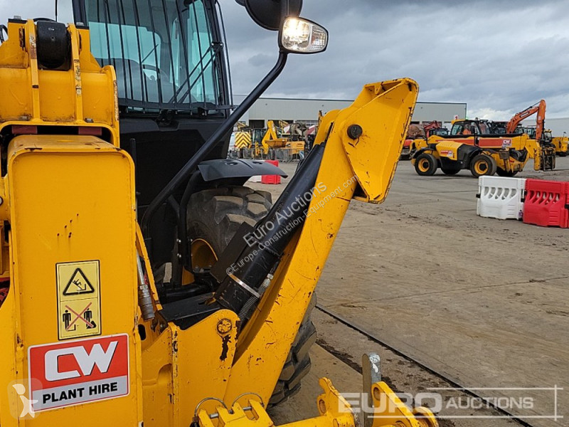 Teleskopický vozík JCB 540-170