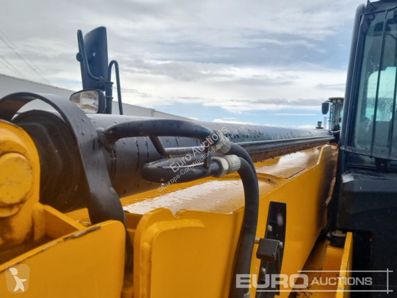 Teleskopický vozík JCB 540-140 Hi Viz