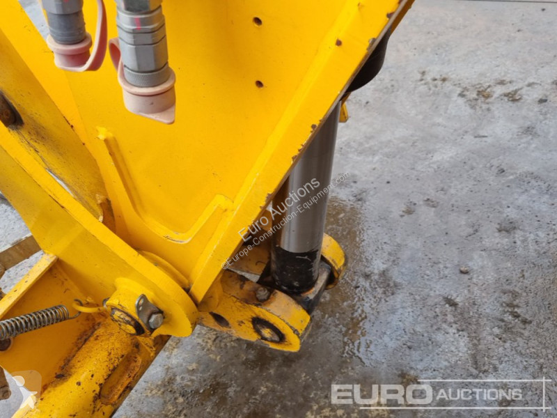 Teleskopický vozík JCB 535-95