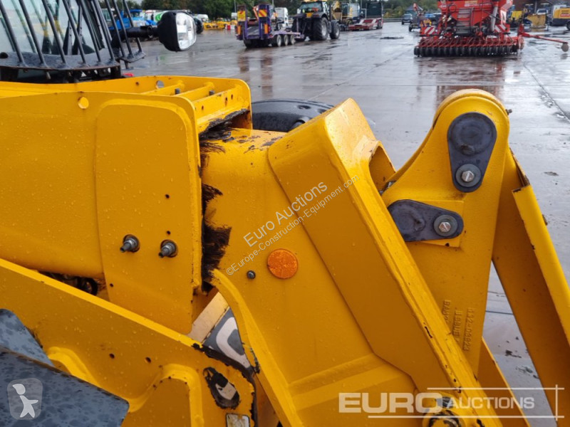 Teleskopický vozík JCB 531-70