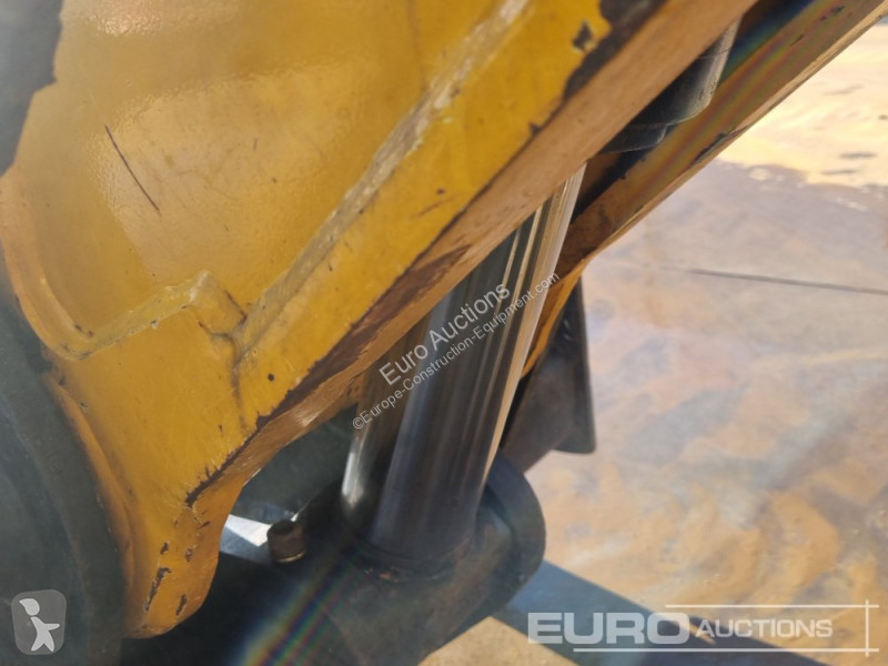 Teleskopický vozík JCB 525-60 Hi Viz
