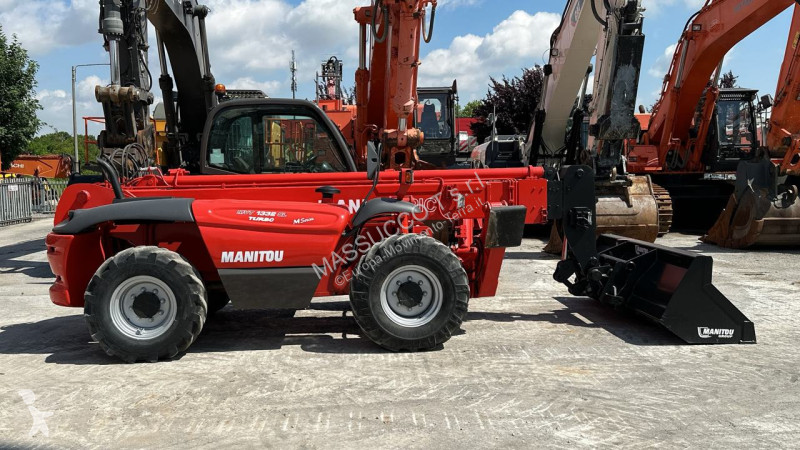 Teleskopický manipulátor Manitou MVT 1332SL 4X4