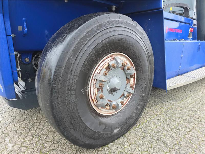 Телескопичен товарач Kalmar DRG450-60S5E