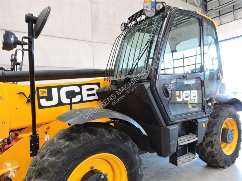 رافعة شوكية تلسكوبية JCB