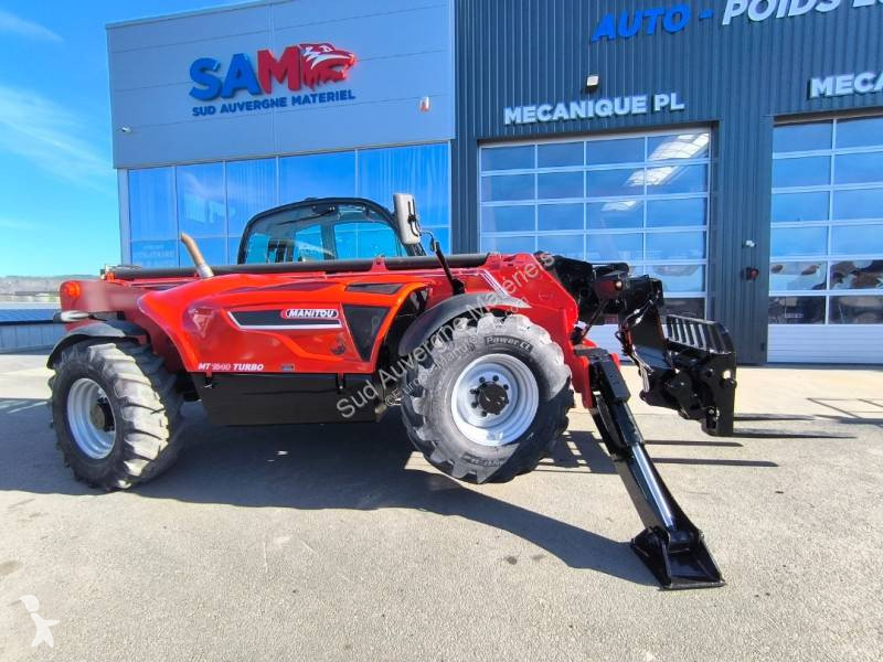 رافعة شوكية تلسكوبية Manitou Privilège