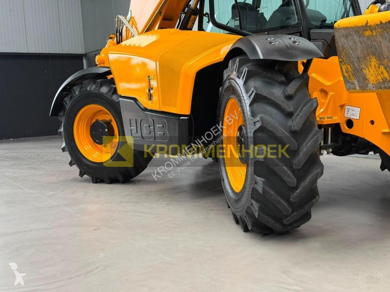 رافعة شوكية تلسكوبية JCB HiViz