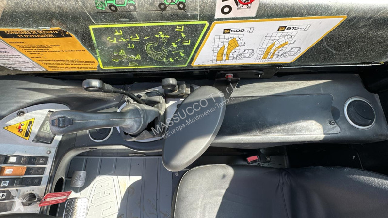 رافعة شوكية تلسكوبية JCB 4x4