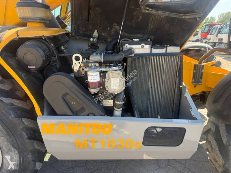 رافعة شوكية تلسكوبية Manitou
