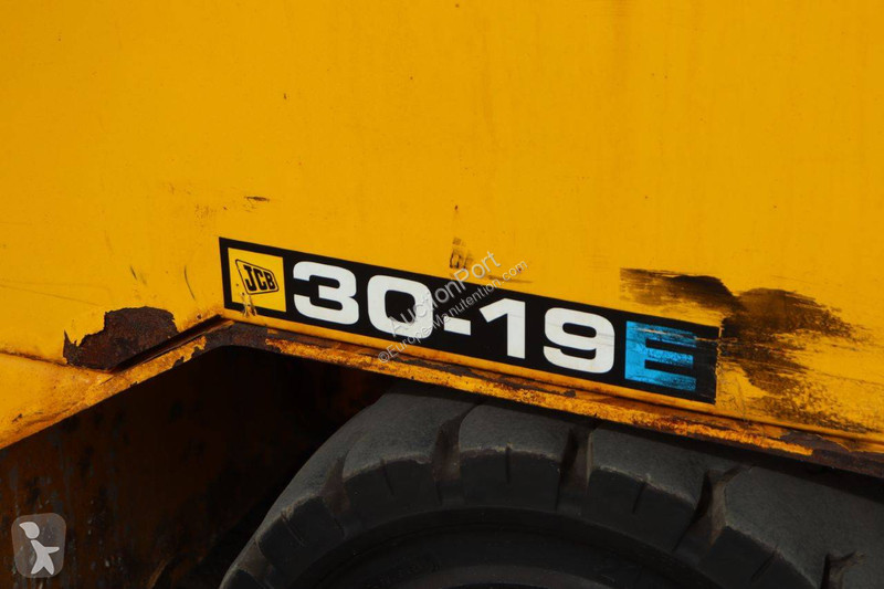 Телескопический погрузчик JCB 30-19E