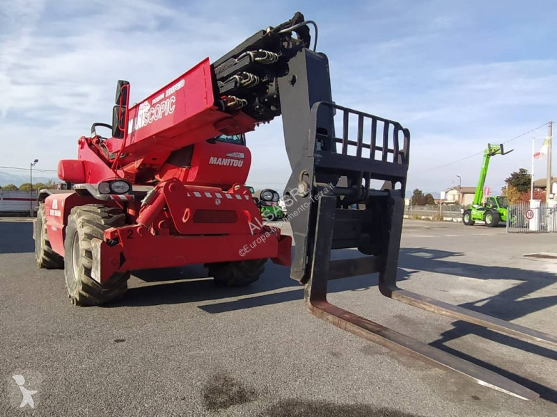 رافعة شوكية تلسكوبية Manitou MRT 2150