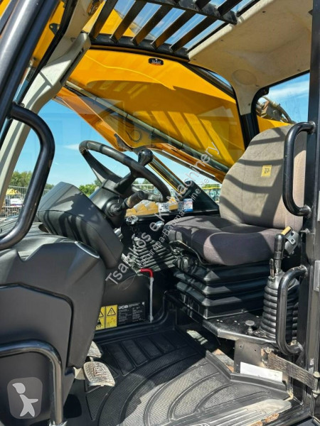 Carretilla telescópica JCB HiViz...
