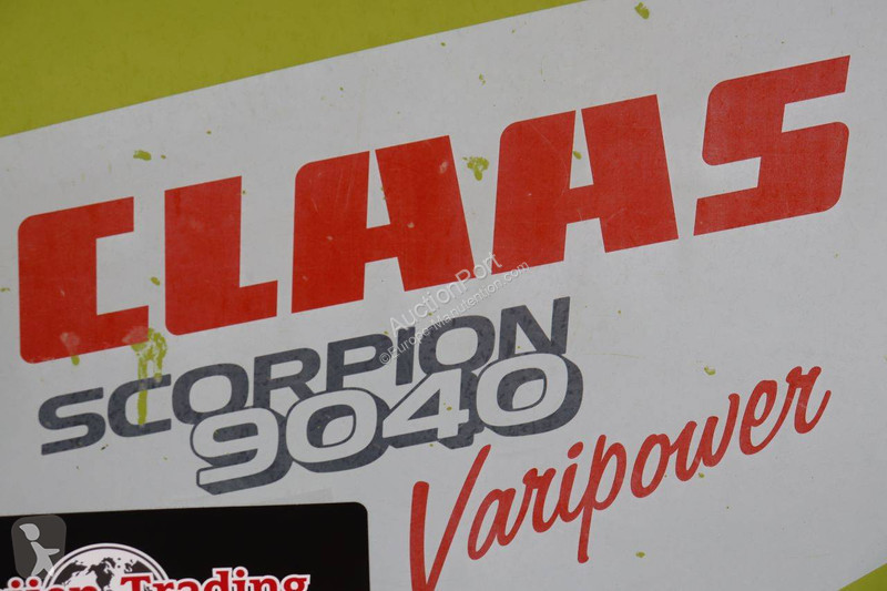 رافعة شوكية تلسكوبية Claas SCORPION