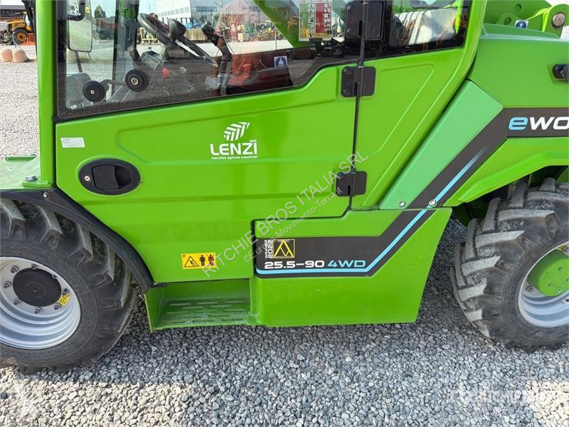 Încărcător telescopic Merlo E-Worker 25.5-90...