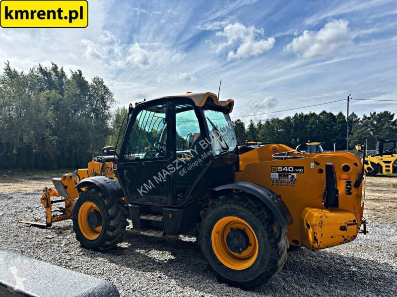 Încărcător telescopic JCB