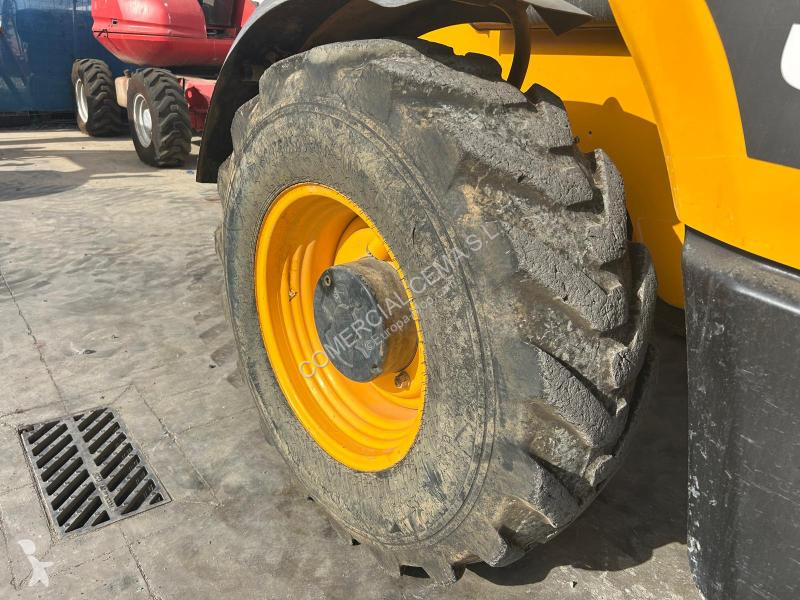 Chariot télescopique JCB