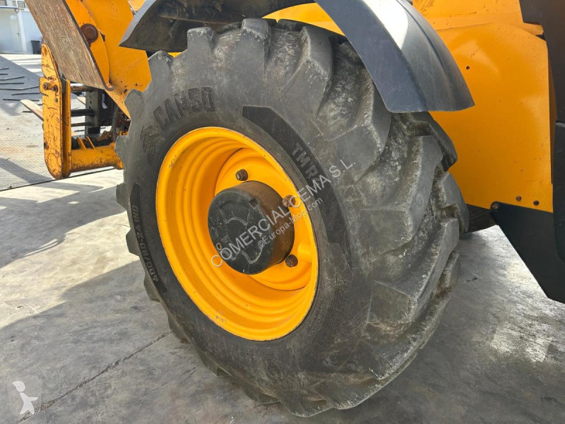 Chariot télescopique JCB