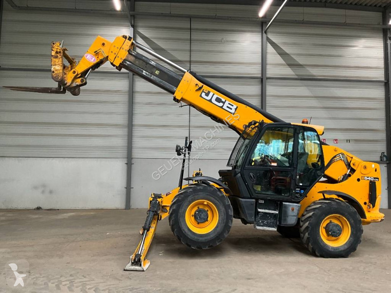 Chariot télescopique JCB