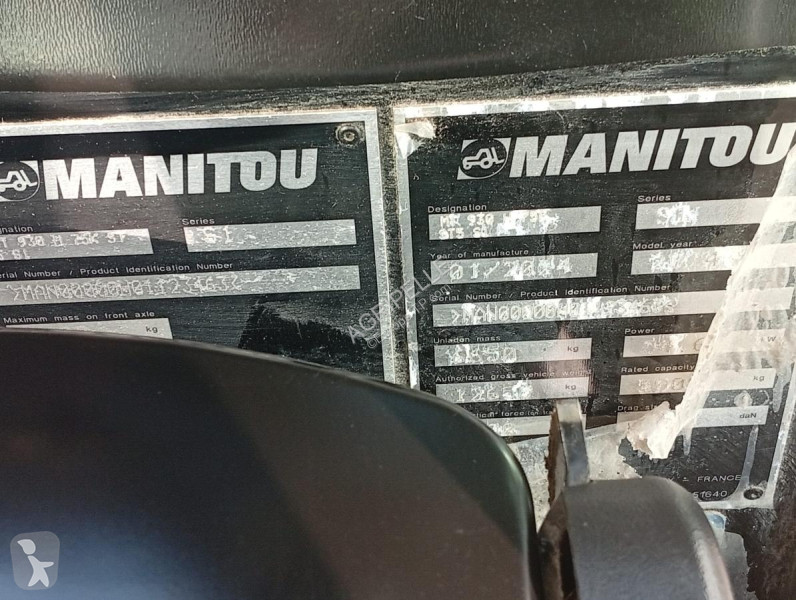 رافعة شوكية تلسكوبية Manitou  MT930H