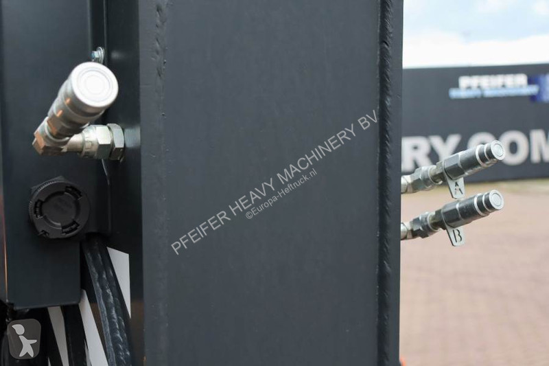 Încărcător telescopic Magni 6.21-D/D 6000kg...