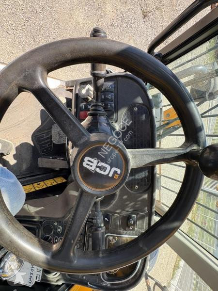 Încărcător telescopic JCB