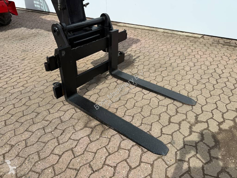 رافعة شوكية تلسكوبية Manitou MRT2150+ Privilege...