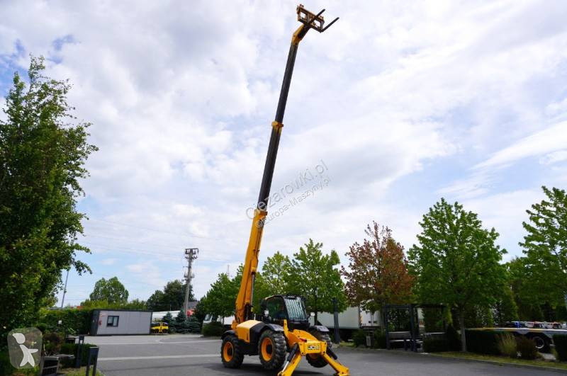 Încărcător telescopic JCB 14 m / 1800 MTH