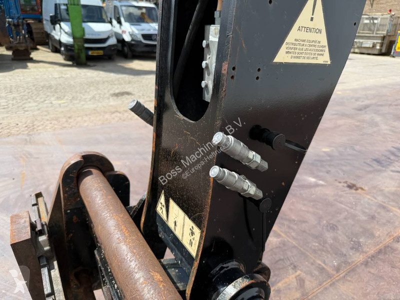 رافعة شوكية تلسكوبية Manitou MRT2150+ Privilege...