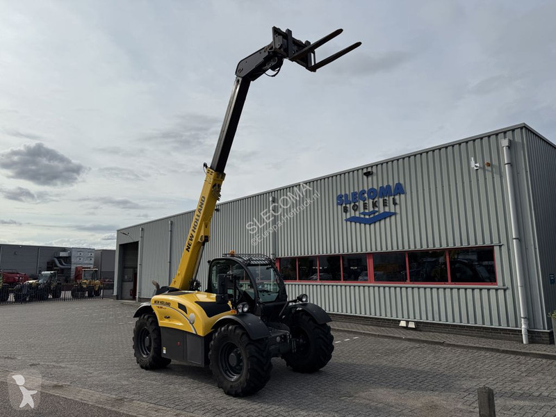 رافعة شوكية تلسكوبية New Holland TH6.36 PLUS