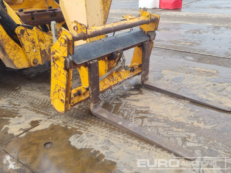 Teleskopický vozík JCB 540-170