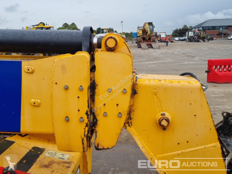 Teleskopický vozík JCB 540-140 Hi Viz