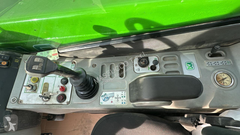 رافعة شوكية تلسكوبية Merlo P28.8L PLUS 4x4