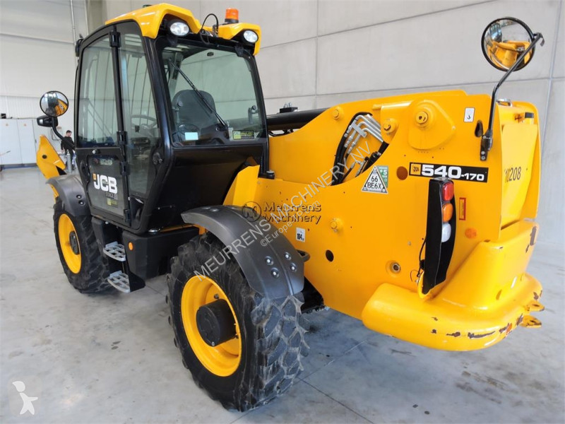 رافعة شوكية تلسكوبية JCB