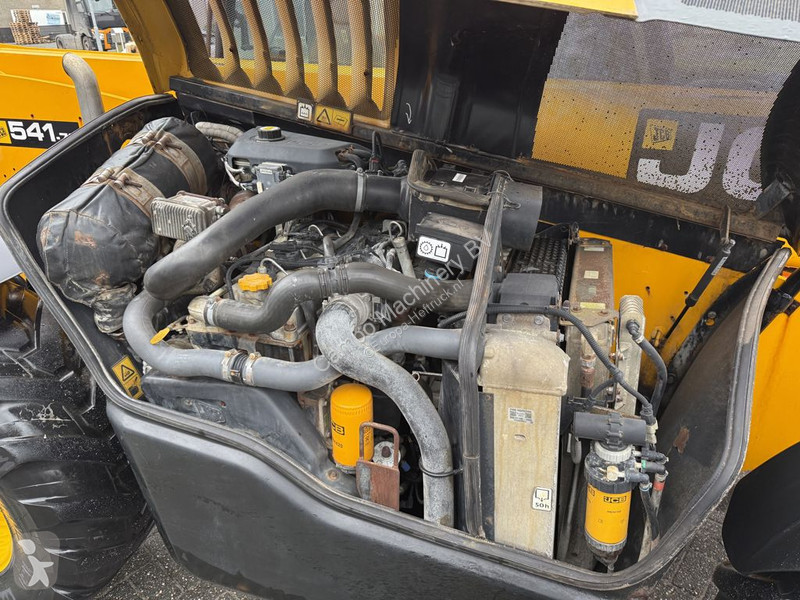 JCB Agri Super telescopic handler