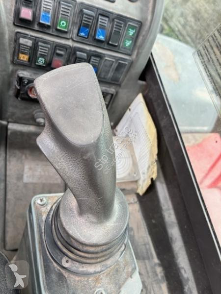 رافعة شوكية تلسكوبية Manitou