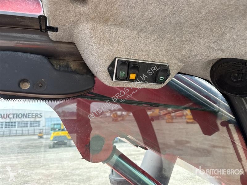 Телескопічний навантажувач Manitou...