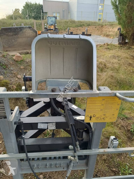 Teleskopický manipulátor Manitou MRT 1840