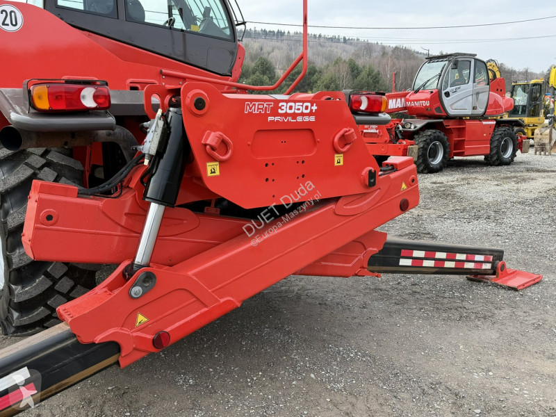 رافعة شوكية تلسكوبية Manitou MRT 3050 + ROTO...