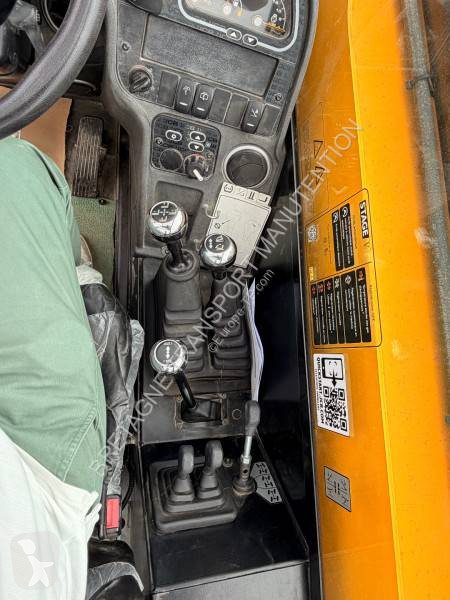 Teleskopický manipulátor JCB 540-180