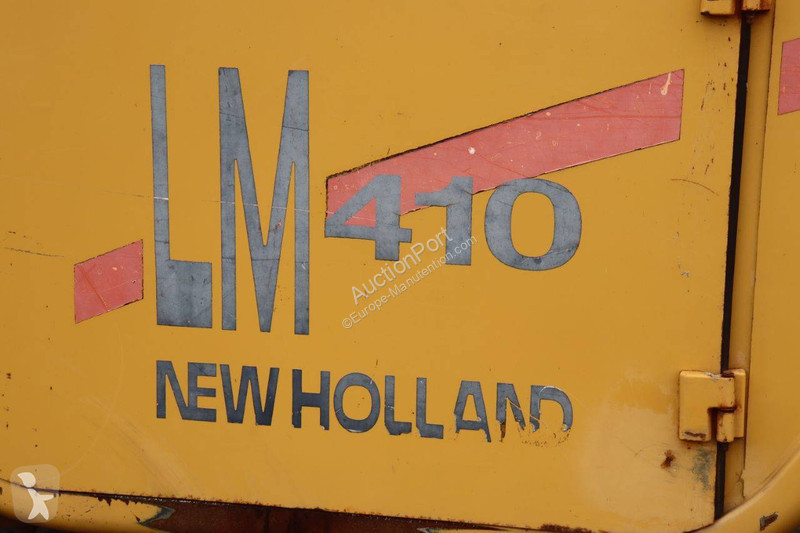 Телескопичен товарач New Holland LM 410