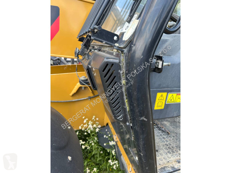 Chariot télescopique Caterpillar TH417D
