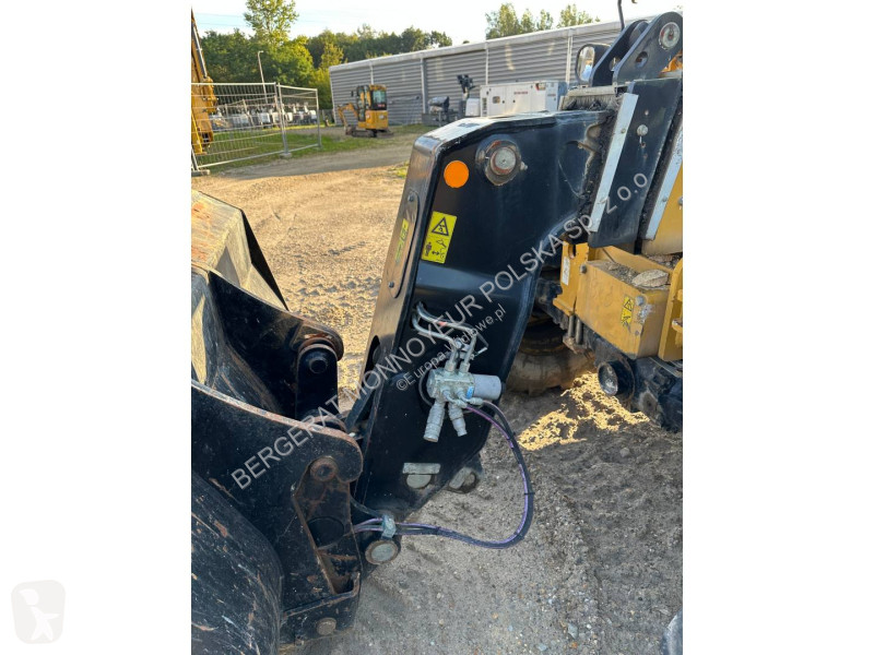 Chariot télescopique Caterpillar TH3510D