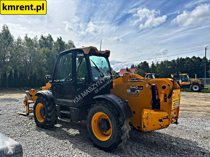 Încărcător telescopic JCB