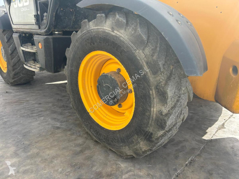 Chariot télescopique JCB