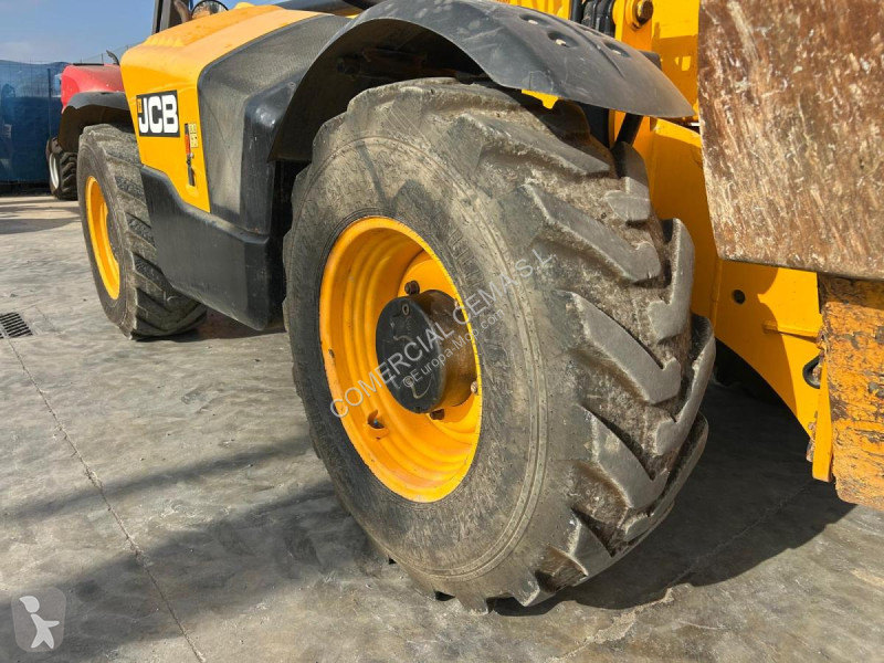 Chariot télescopique JCB