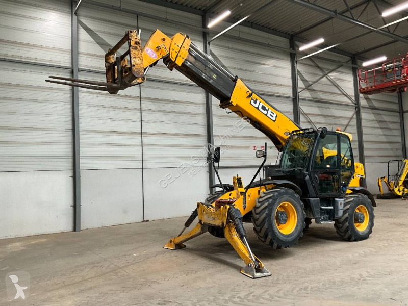 Chariot télescopique JCB