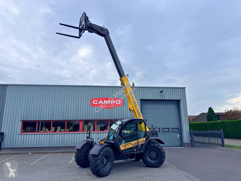 Teleskopický vozík New Holland TH7.37 Plus